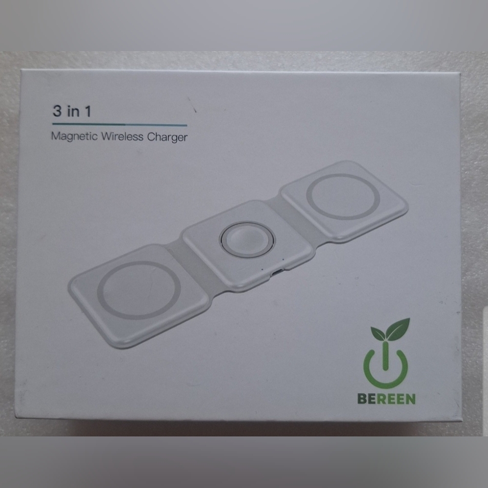 BEREEN Foldable 3 in 1 Charging Station, Travel Charger for Multiple Devices - Picture 4 of 10